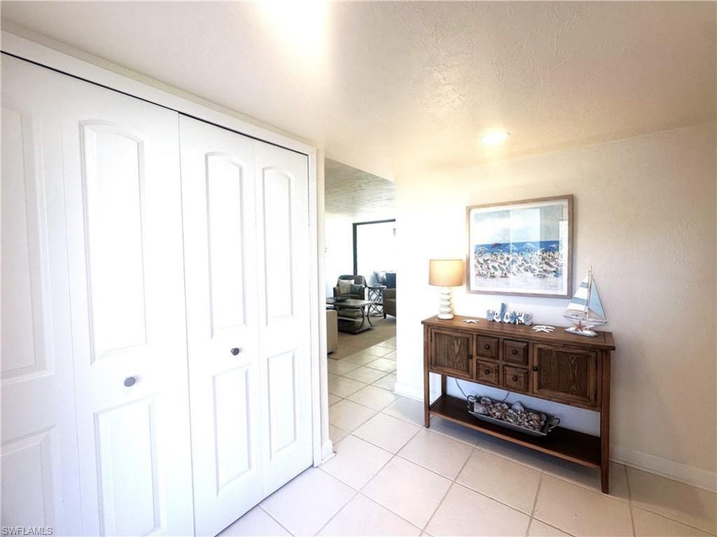 10475 Gulf Shore Dr, Unit 113, Naples, FL 34108 Photo