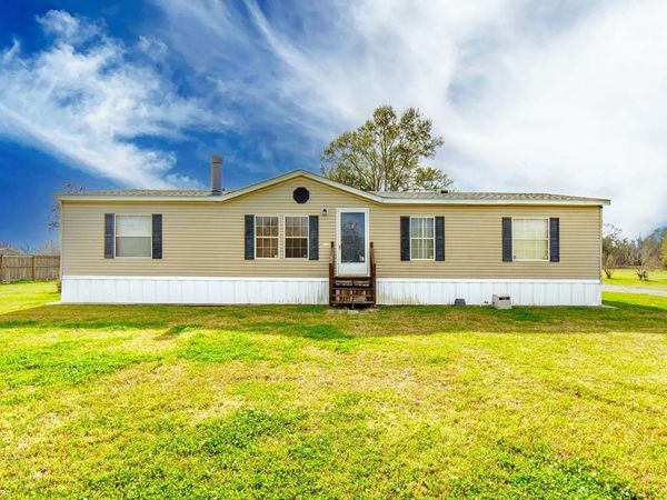 5515 Bayou Black Dr, Gibson, LA 70356