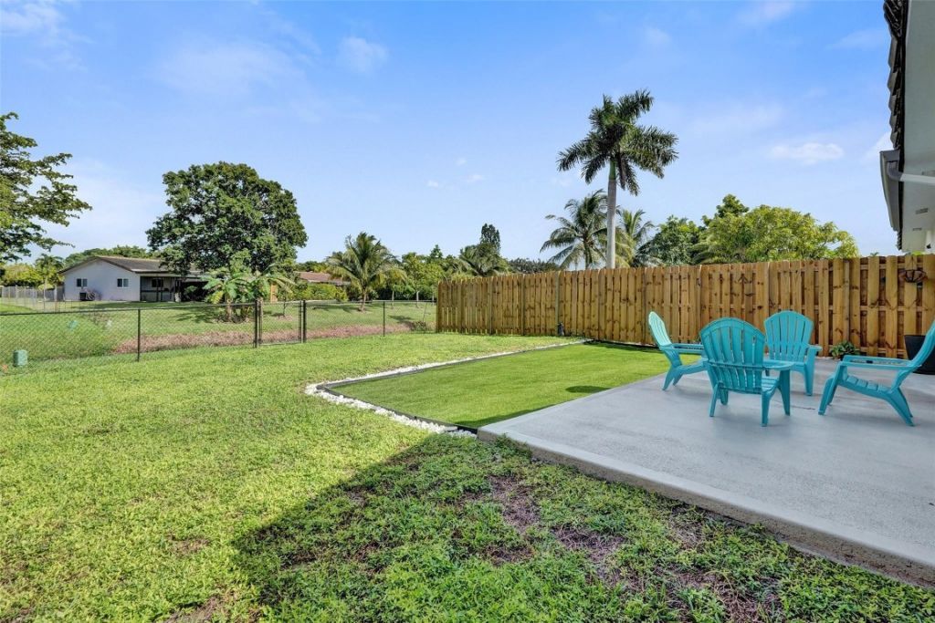 4017 Woodside Drive, Coral Springs, FL 33065 Photo