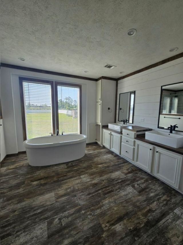 3702 Horse Pen Bay Rd. Photo 10