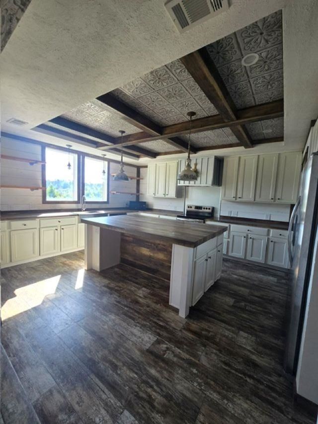 3702 Horse Pen Bay Rd. Photo 4