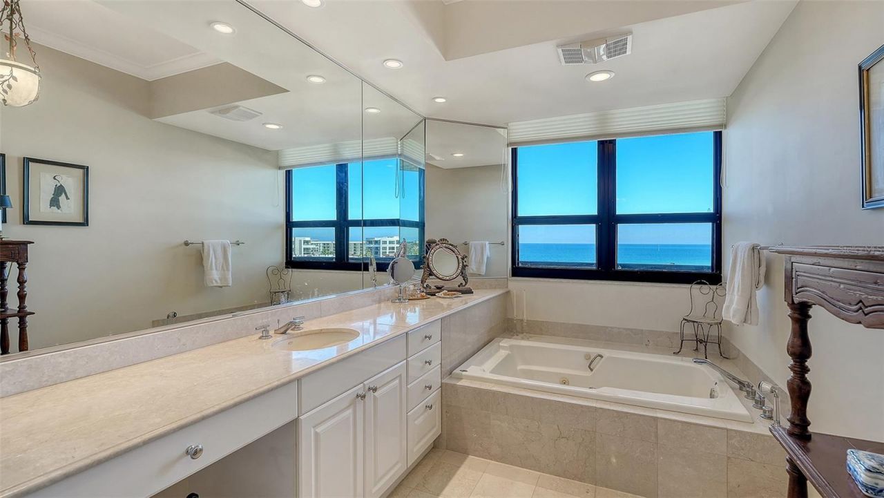 1281 Gulf Of Mexico Drive, Unit 708, Longboat Key, FL 34228 Photo