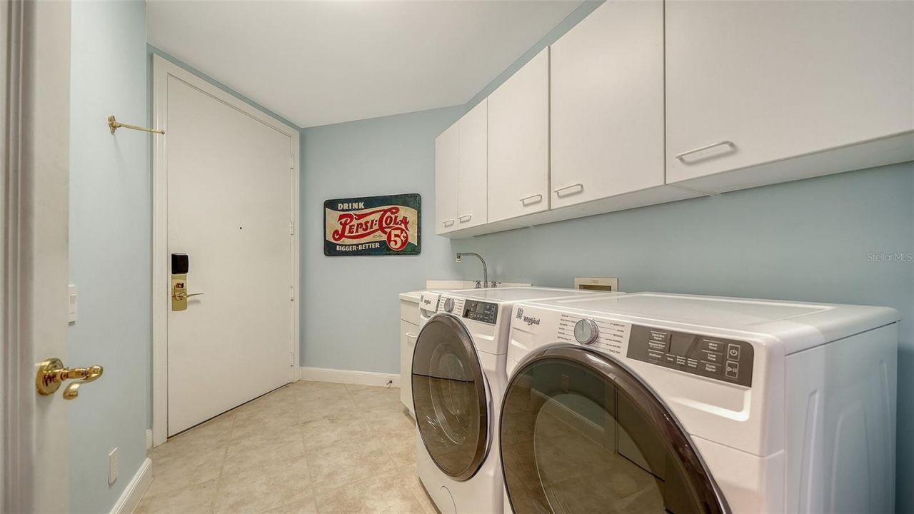 1281 Gulf Of Mexico Drive, Unit 708, Longboat Key, FL 34228 Photo