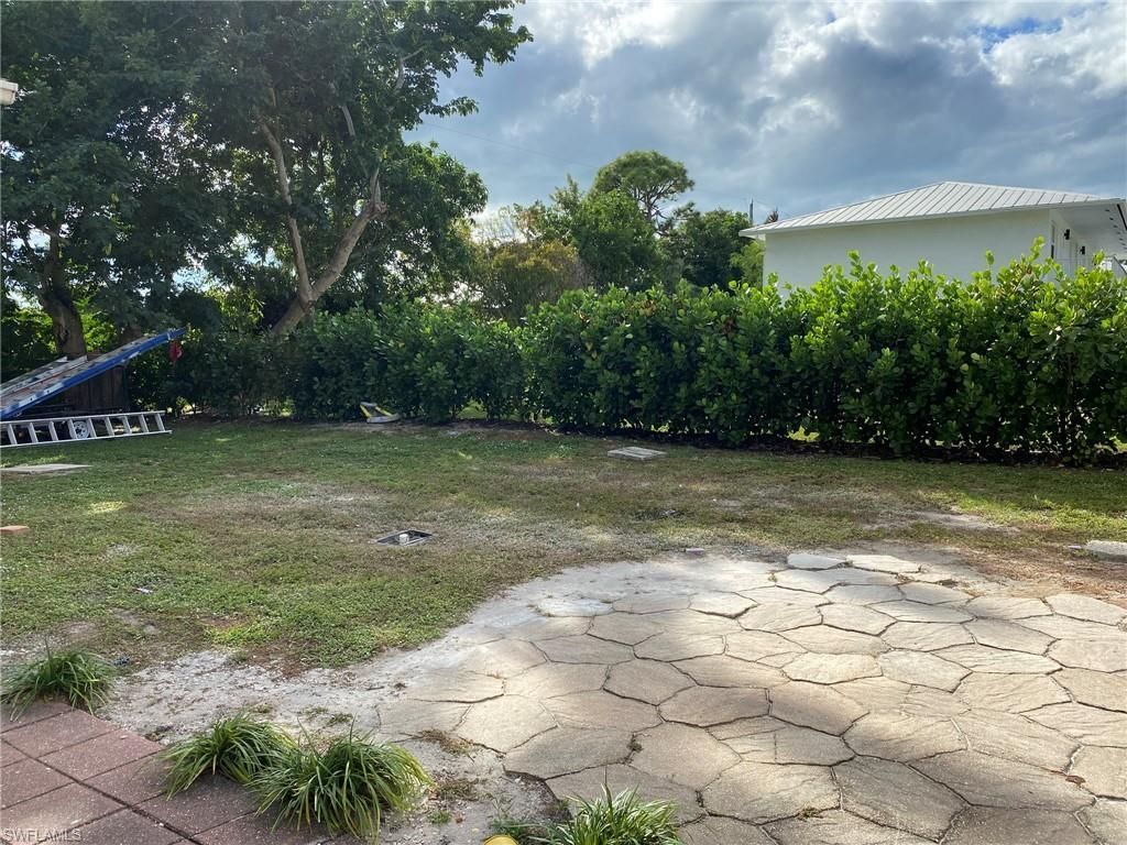 2084 Monroe Ave, Naples, FL 34112 Photo