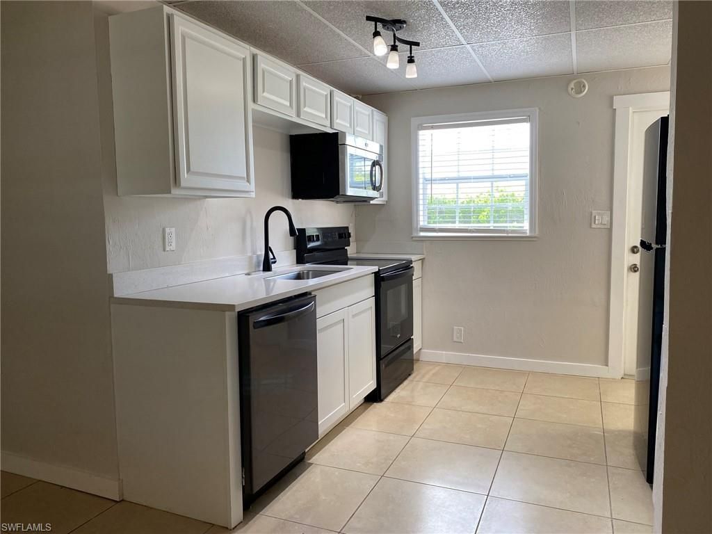 2084 Monroe Ave, Naples, FL 34112 Photo
