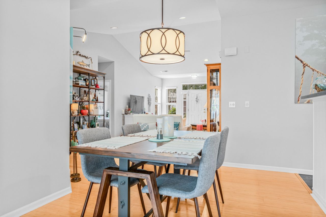 8699 Grassy Oak Trail Photo 9