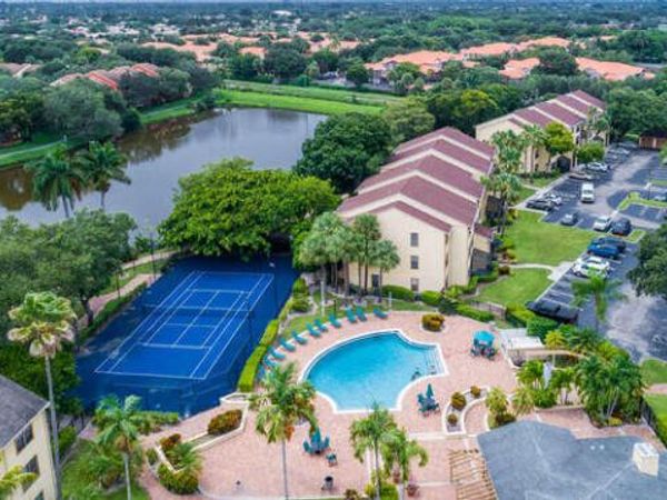 2311 N Congress Avenue, Unit 28, Boynton Beach, FL 33426