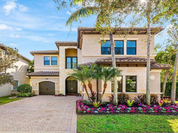 8749 Lewis River Road, Delray Beach, FL 33446