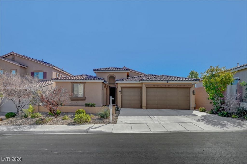 1633 Blue Cliffs Avenue, Henderson, NV 89014 Main Photo
