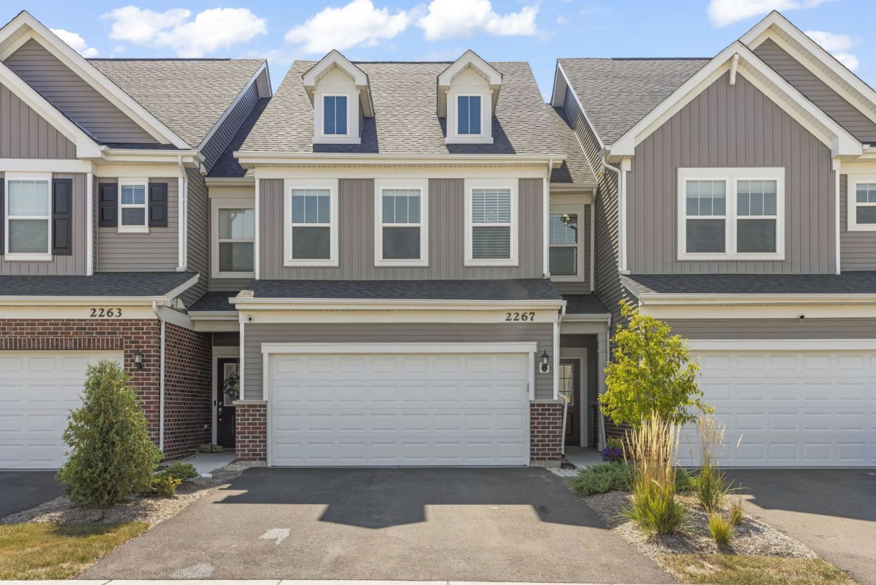 2267 Ryegrass Lane, Bolingbrook, IL 60490 Main Photo