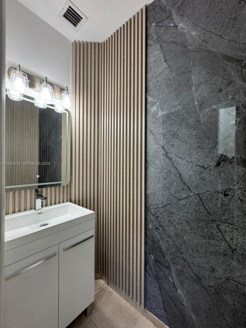 8800 NW 97th Ave, Unit 211, Doral, FL 33178 Photo