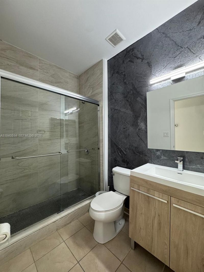 8800 NW 97th Ave, Unit 211, Doral, FL 33178 Photo