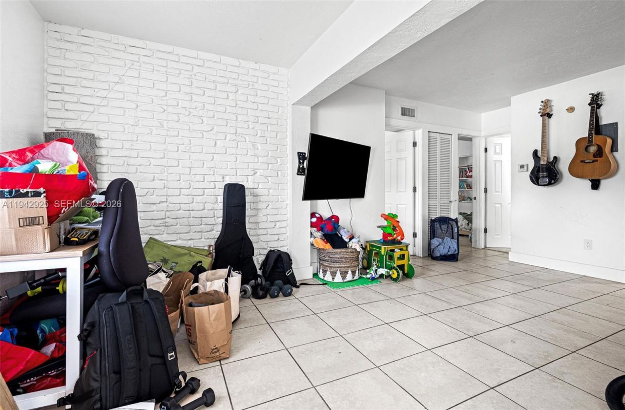 5844 Garfield St , Hollywood, FL 33021 Photo