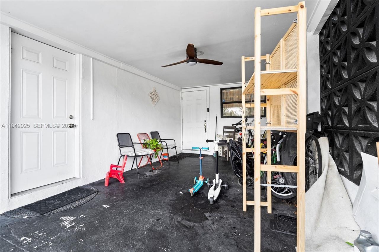 5844 Garfield St , Hollywood, FL 33021 Photo