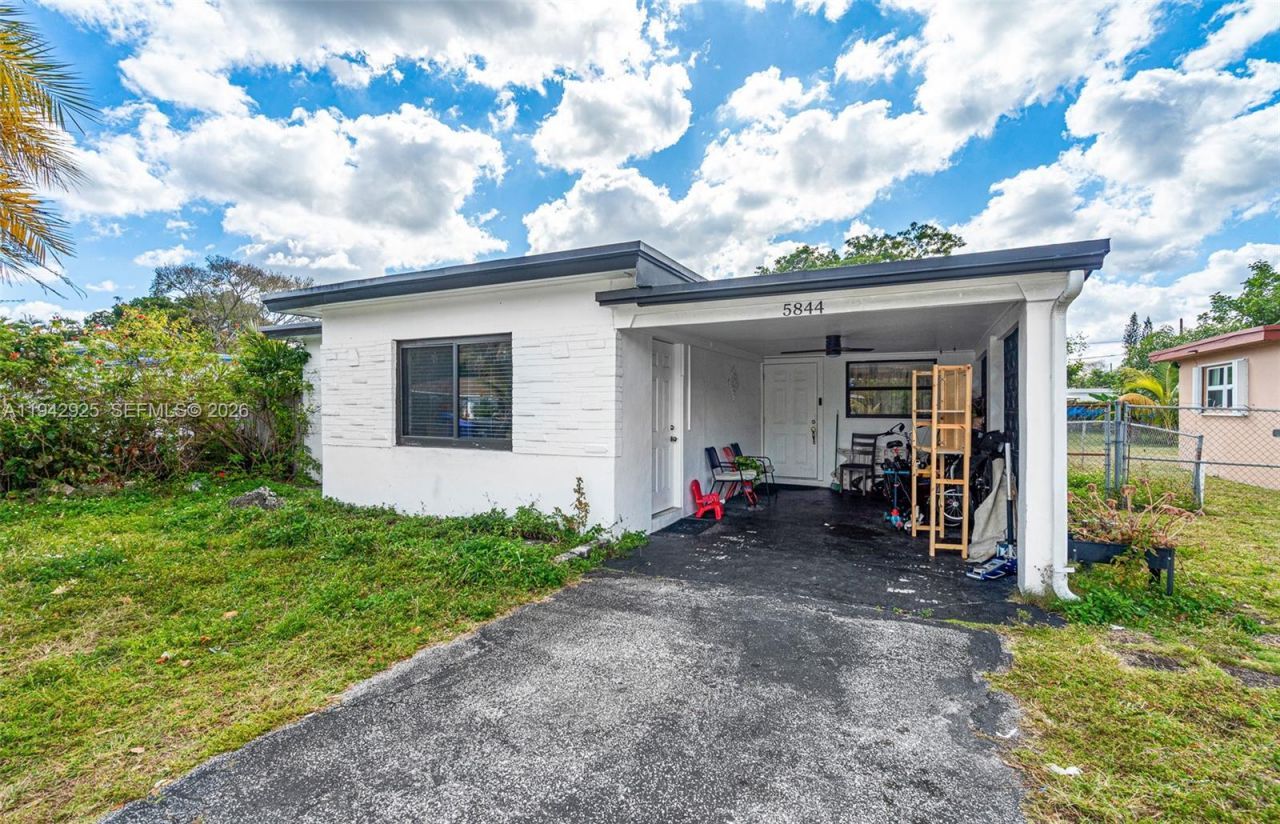 5844 Garfield St , Hollywood, FL 33021 Photo