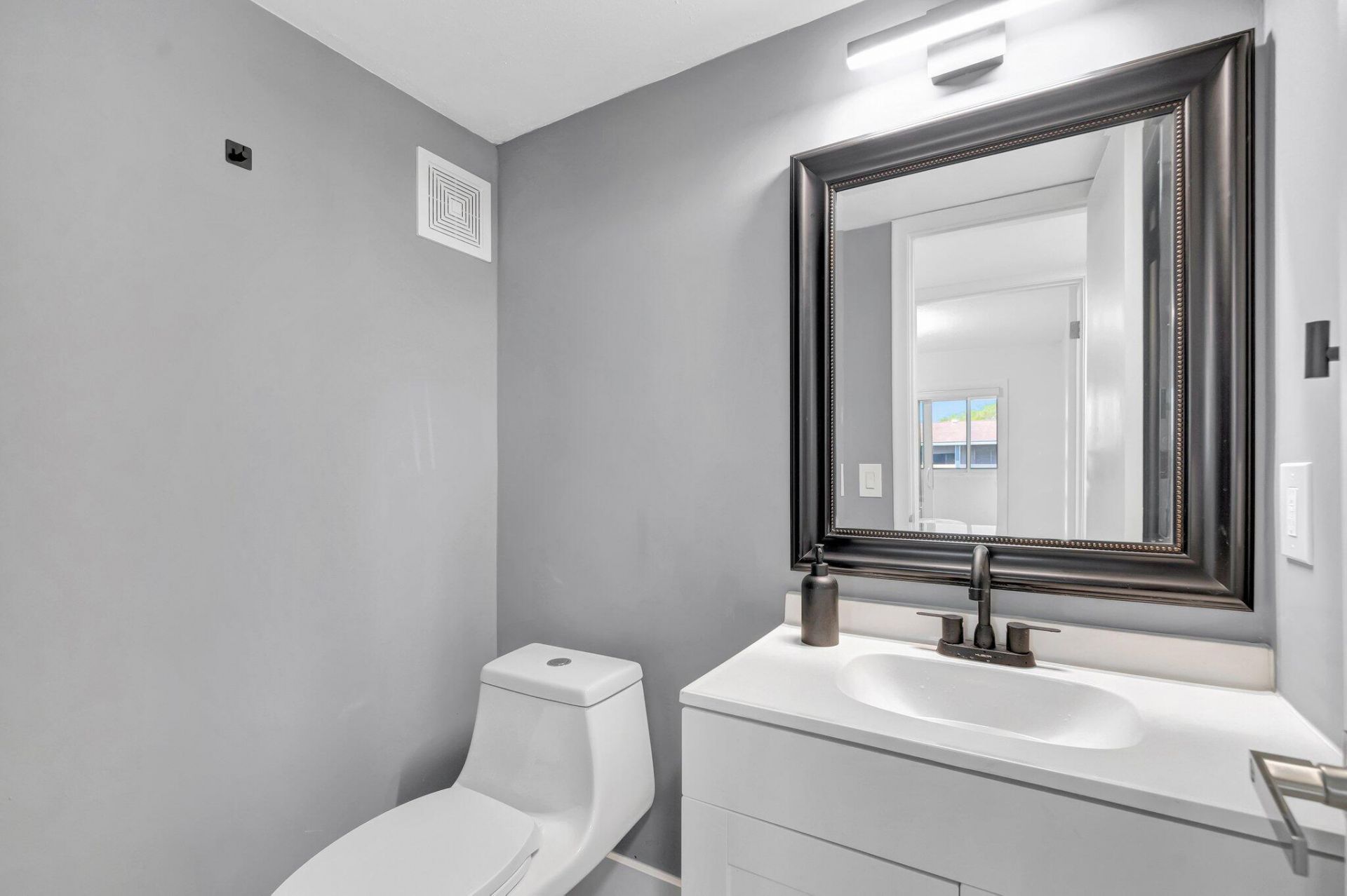 229 Chatham K, West Palm Beach, FL 33417 Photo