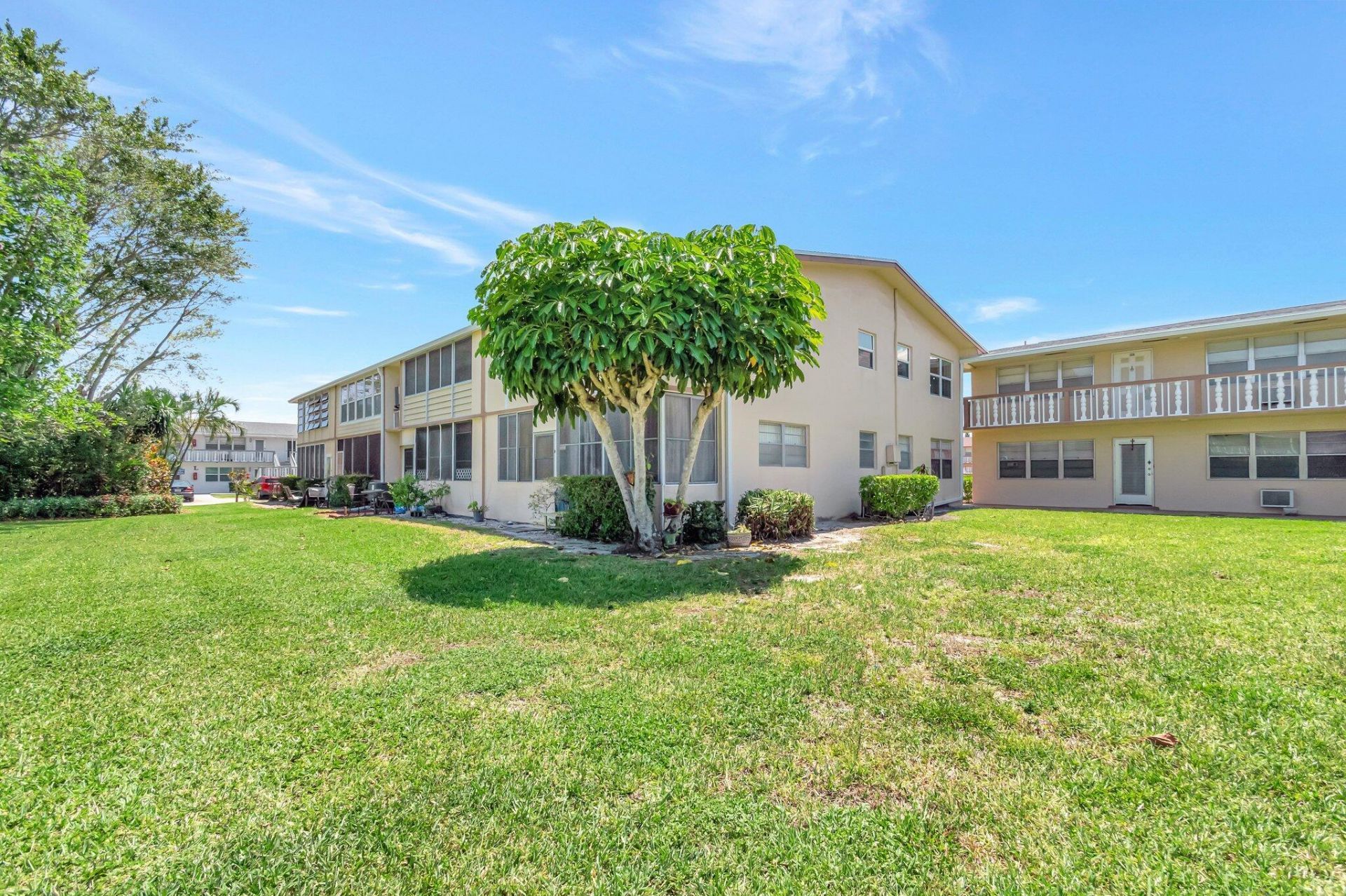 229 Chatham K, West Palm Beach, FL 33417 Photo