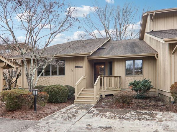 205 Wild Oak Lane, Hendersonville, NC 28791