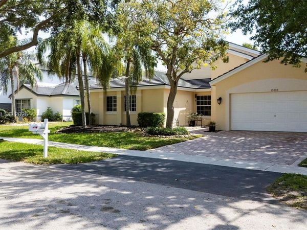 13080 NW 8th Ct, Sunrise, FL 33325