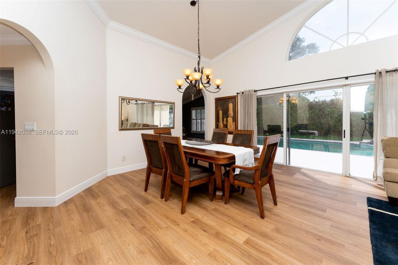 13080 NW 8th Ct, Sunrise, FL 33325 Photo