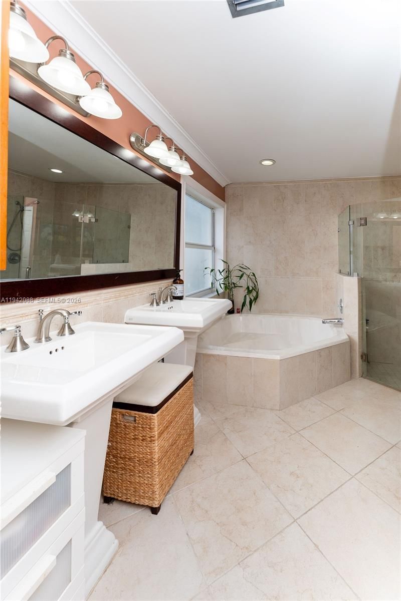 13080 NW 8th Ct, Sunrise, FL 33325 Photo