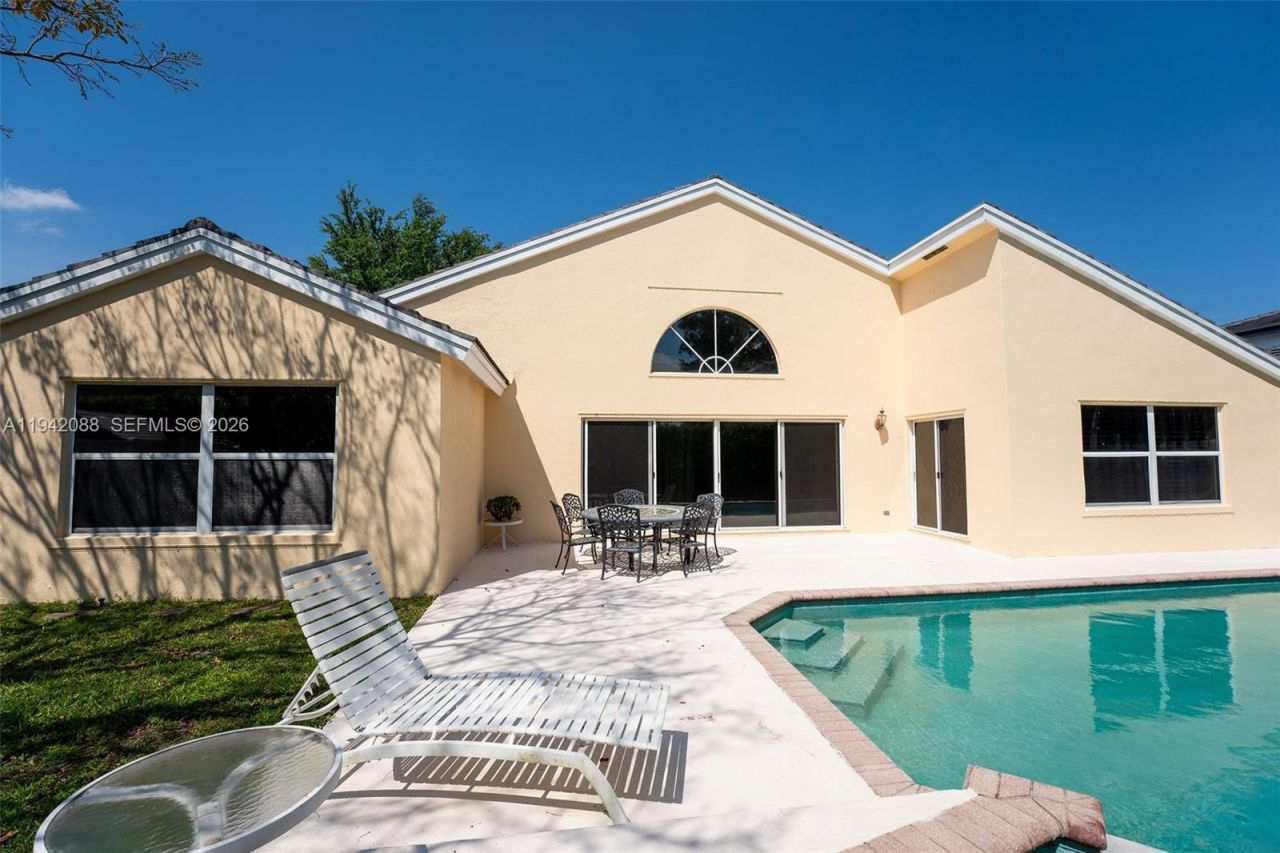 13080 NW 8th Ct, Sunrise, FL 33325 Photo