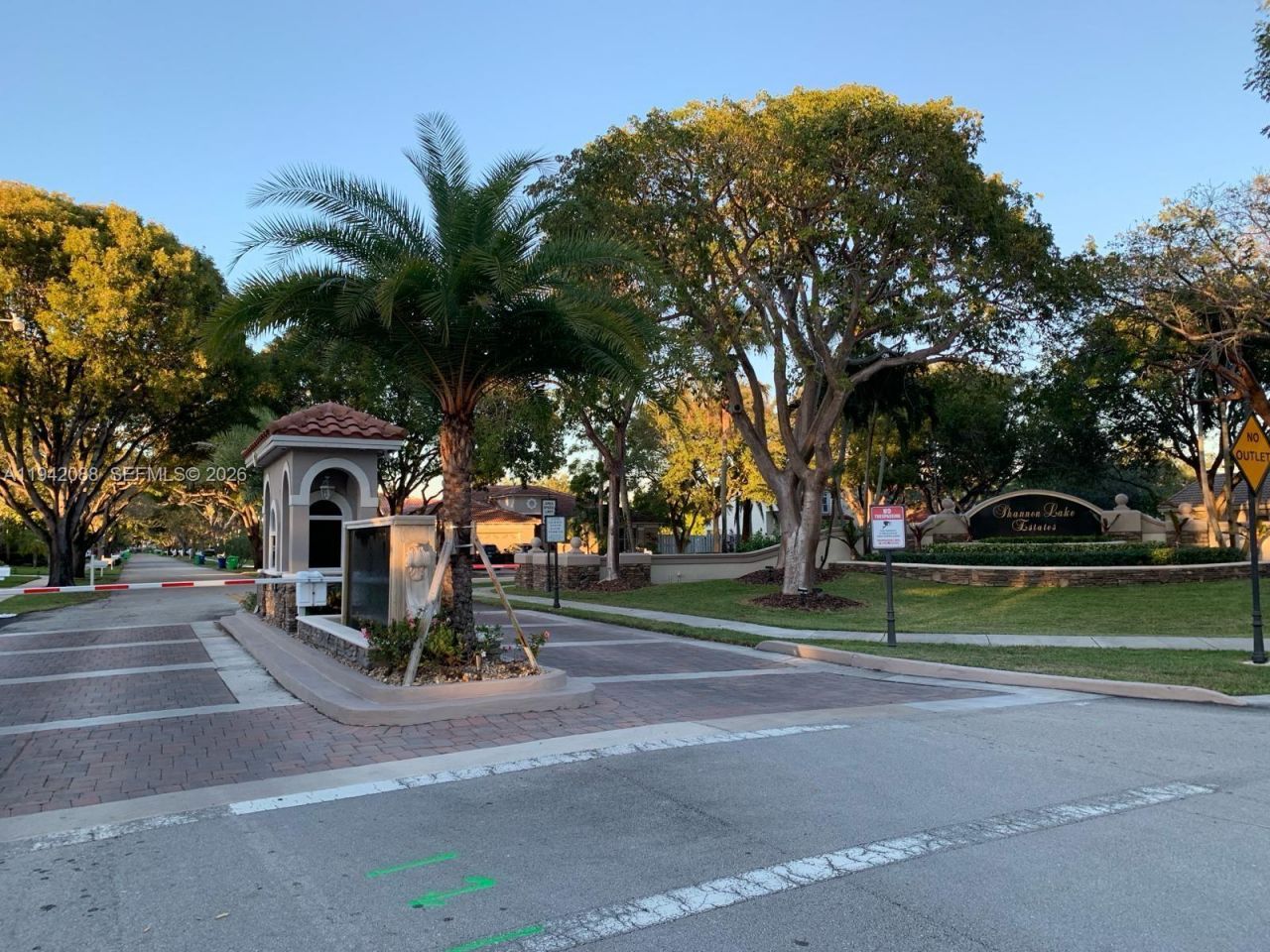 13080 NW 8th Ct, Sunrise, FL 33325 Photo