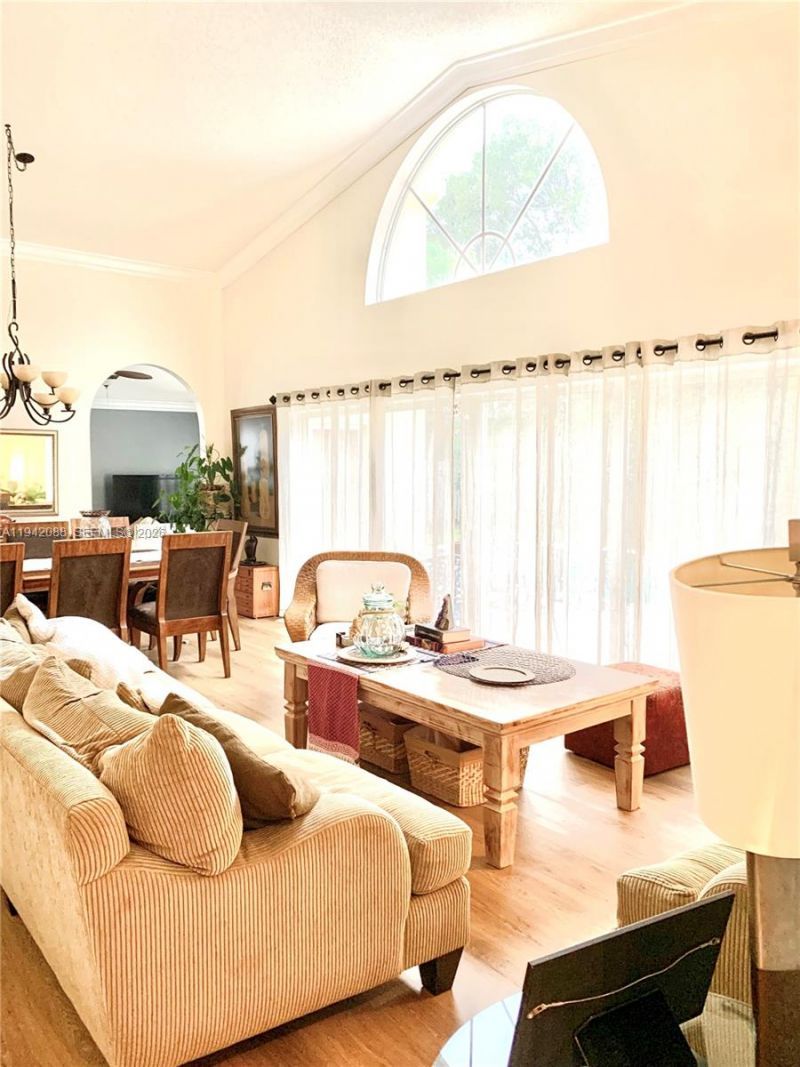 13080 NW 8th Ct, Sunrise, FL 33325 Photo