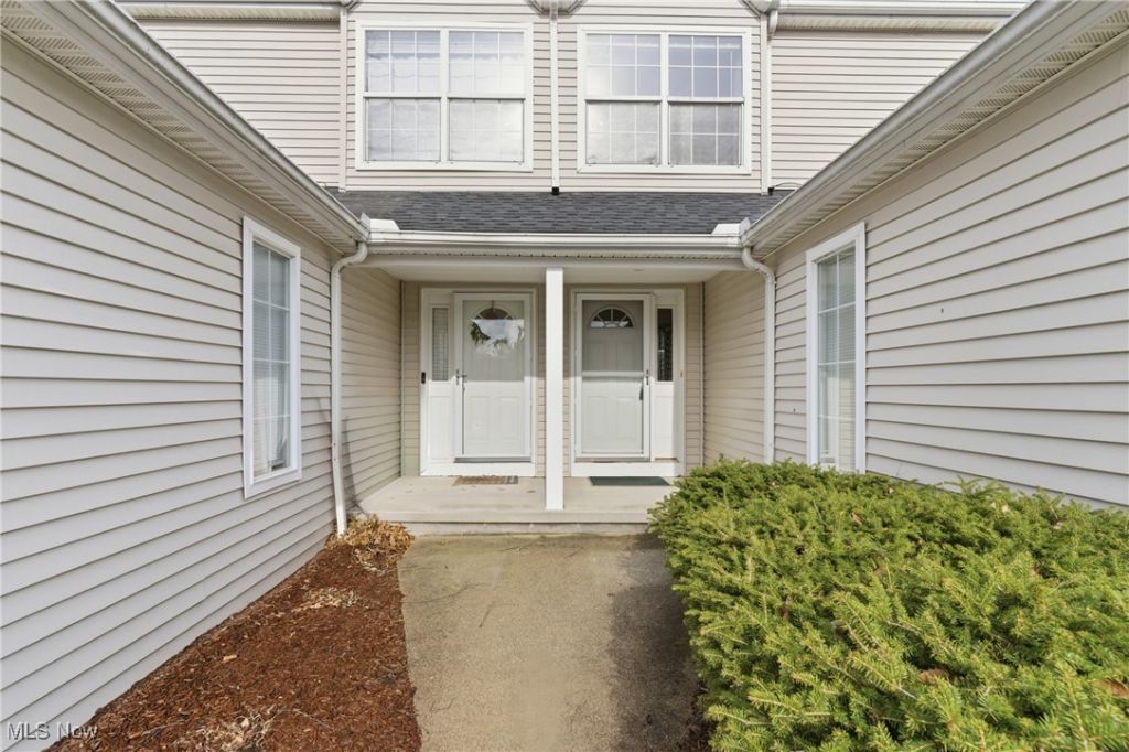 9279 Hickory Ridge Drive, Streetsboro, OH 44241 Main Photo