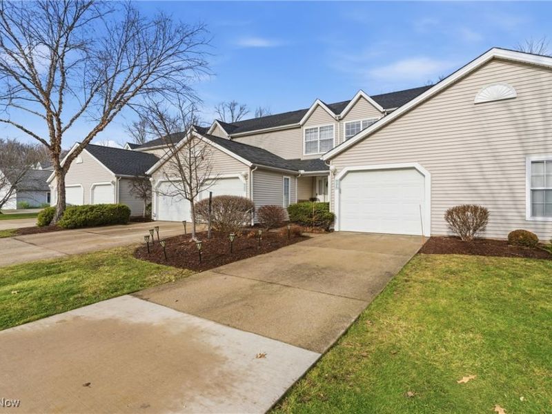 9279 Hickory Ridge Drive, Streetsboro, OH 44241 Photo 4