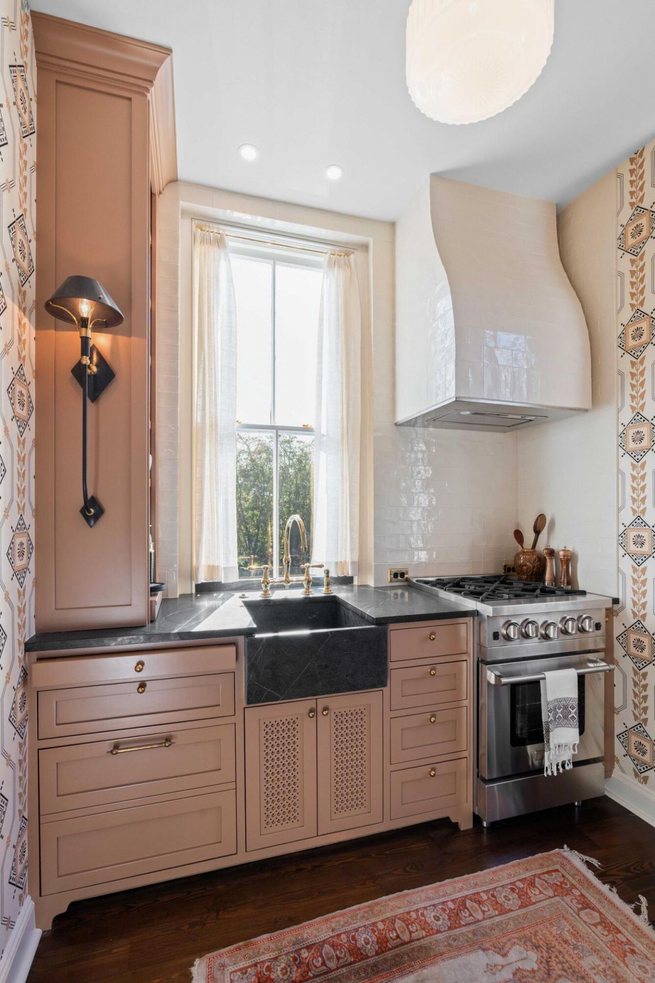 55 Laurens Street Photo 11