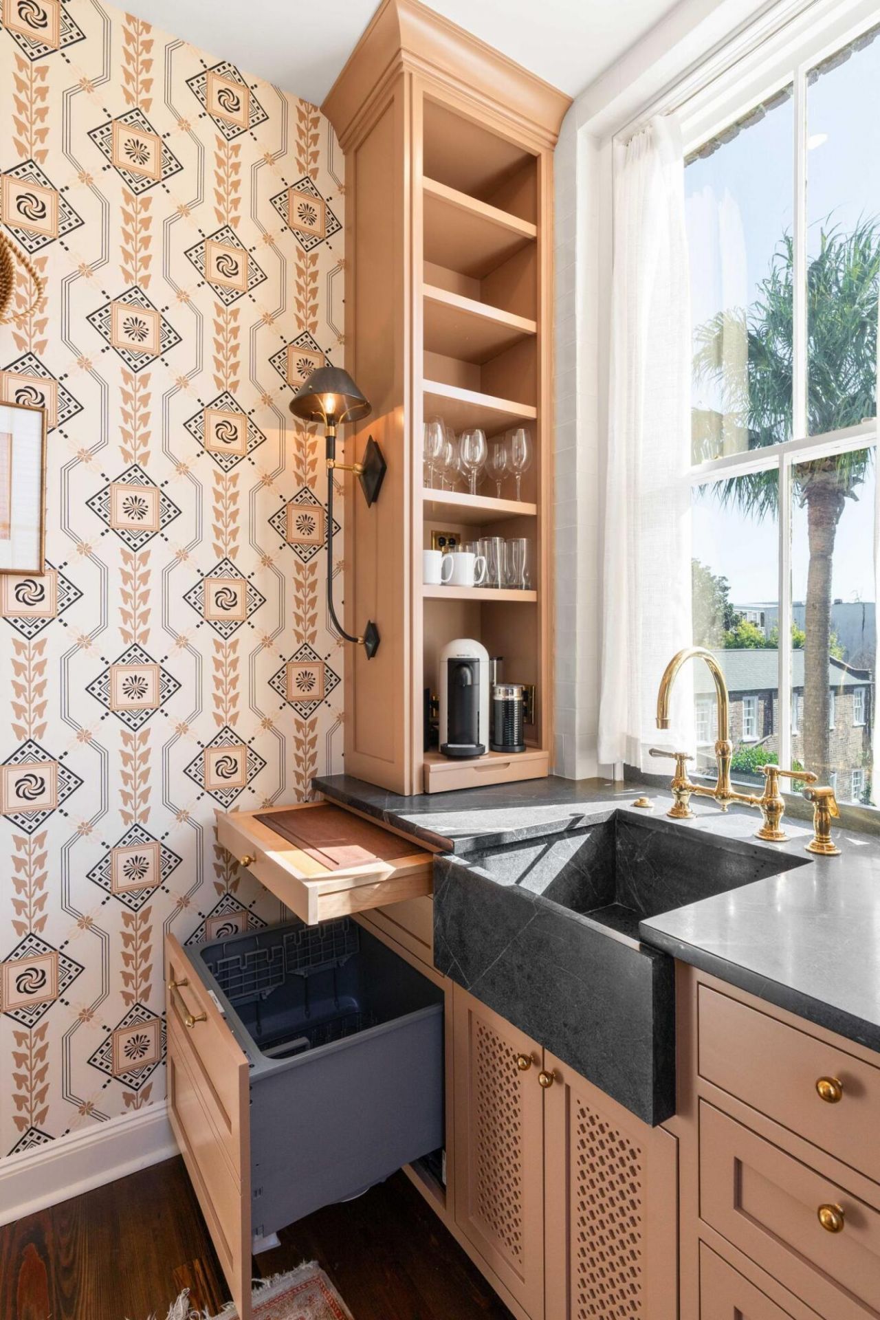 55 Laurens Street Photo 14