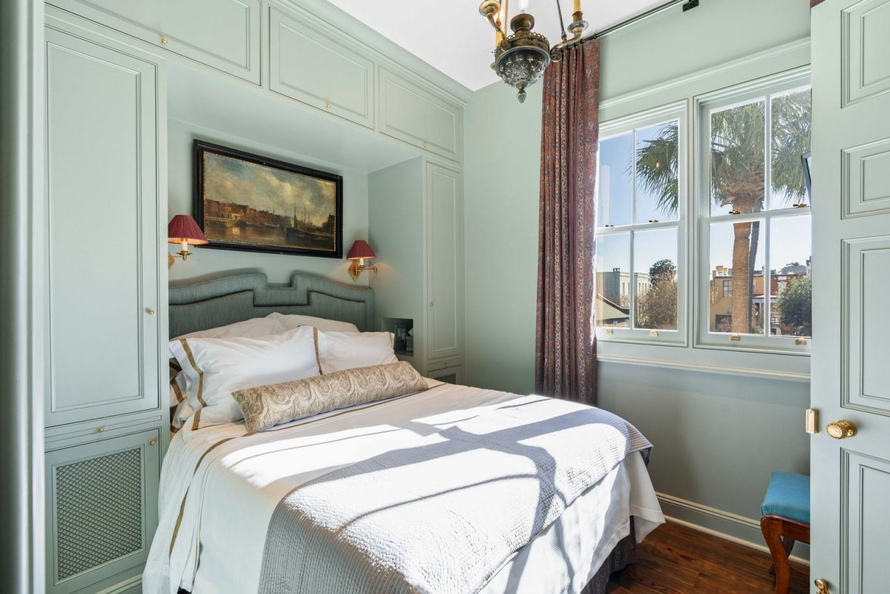 55 Laurens Street Photo 21