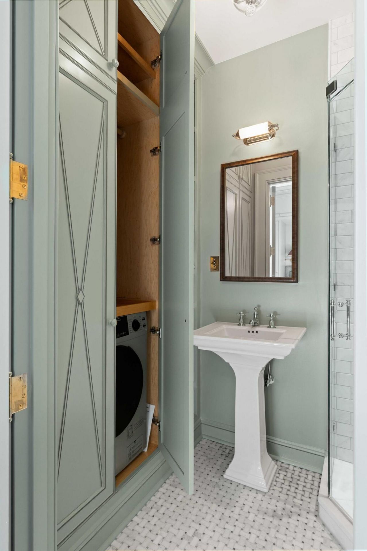 55 Laurens Street Photo 25