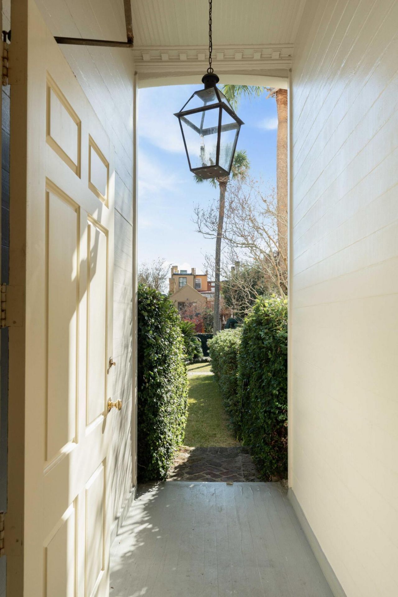 55 Laurens Street Photo 32