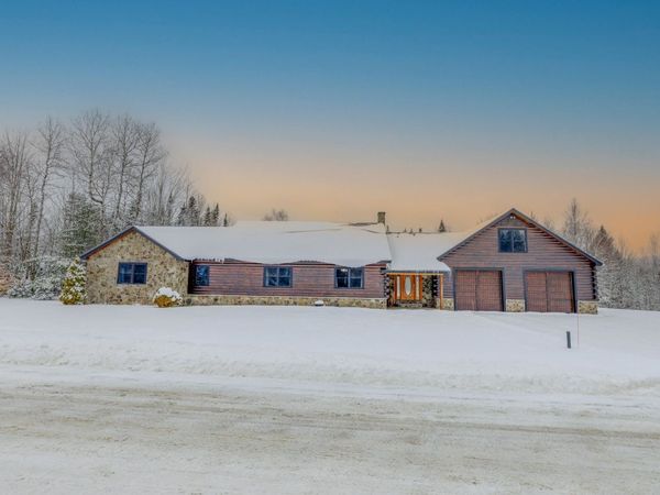 84 Ruth Road, Carroll, NH 03595