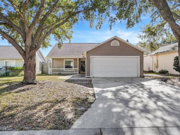 2663 WINCHESTER CIRCLE, EUSTIS, FL 32726