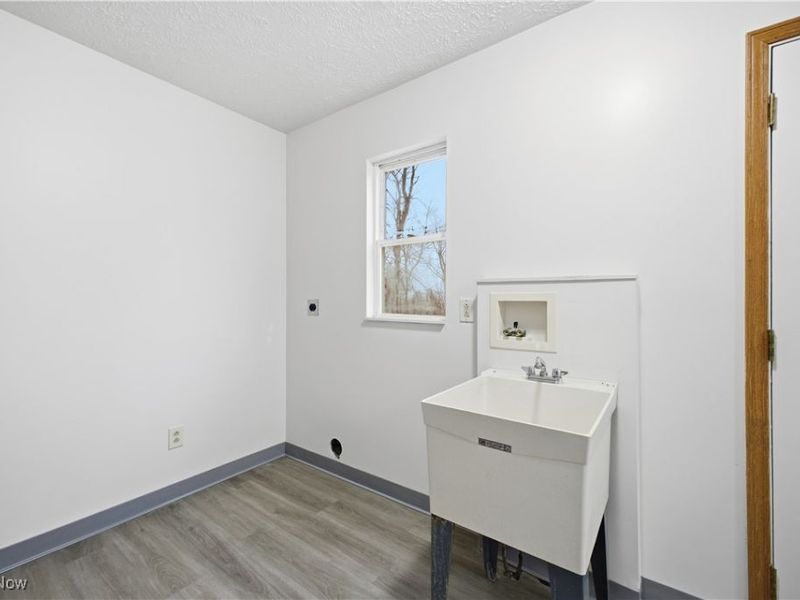 127 Blackburn Street, Campbell, OH 44405 Photo 13