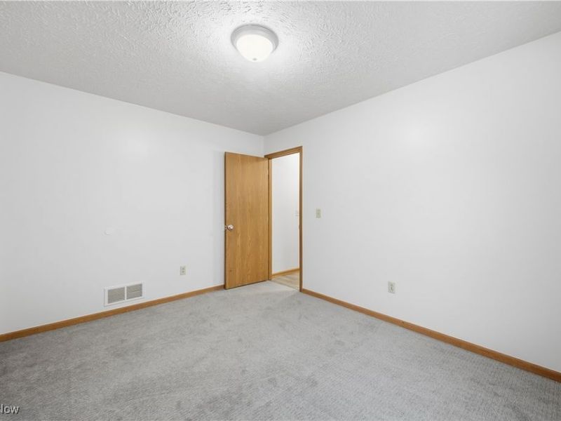 127 Blackburn Street, Campbell, OH 44405 Photo 21