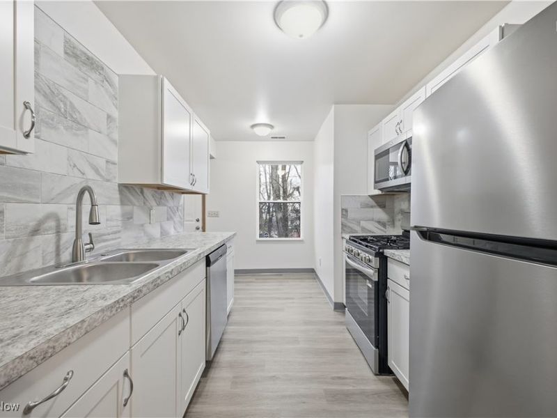 127 Blackburn Street, Campbell, OH 44405 Photo 8