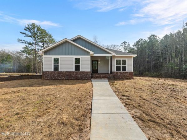 534 R V Lindley Road, Moselle, MS 39459
