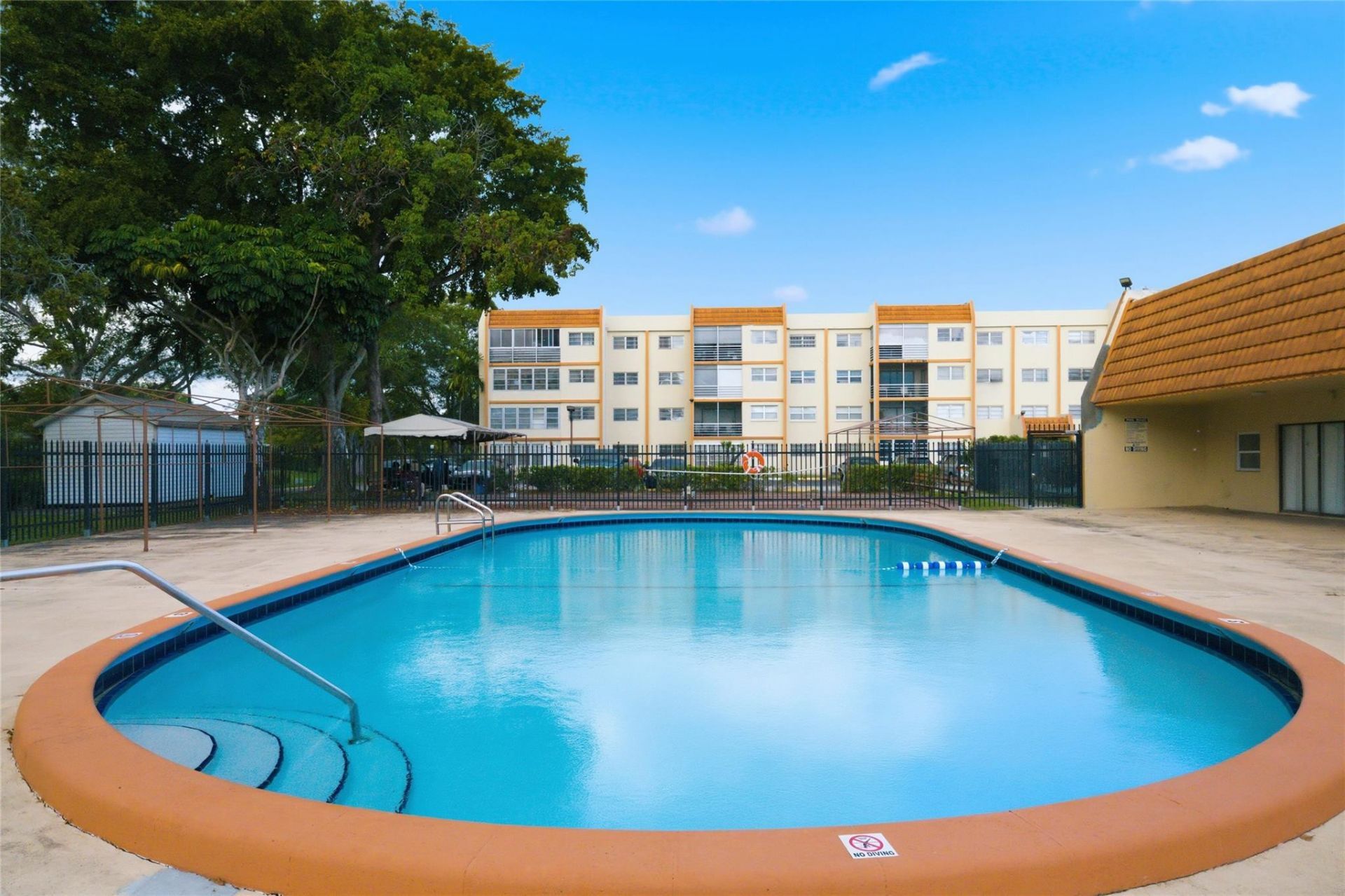 2201 NW 41st Avenue, Unit 209, Lauderhill, FL 33313 Photo