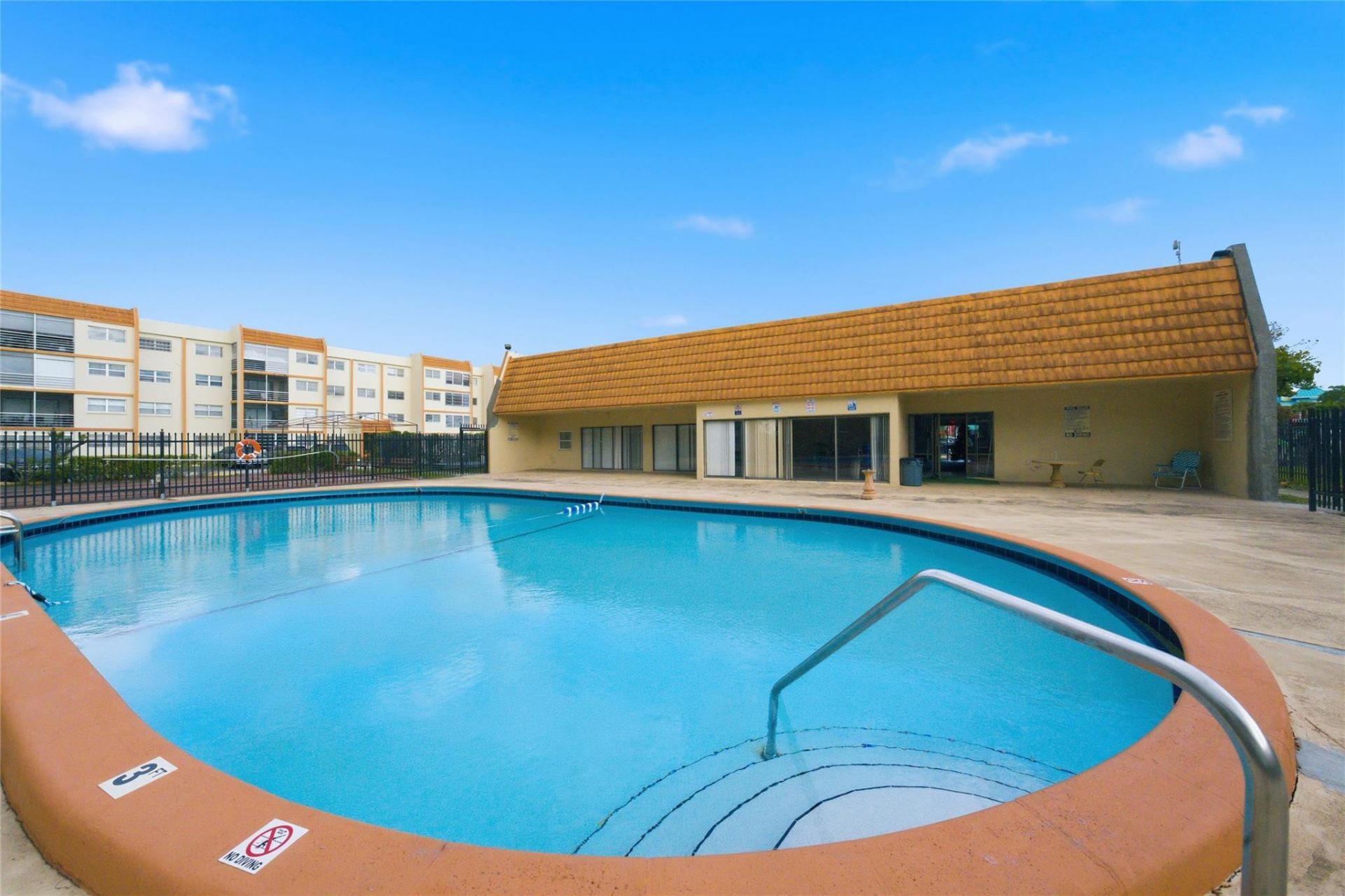 2201 NW 41st Avenue, Unit 209, Lauderhill, FL 33313 Photo