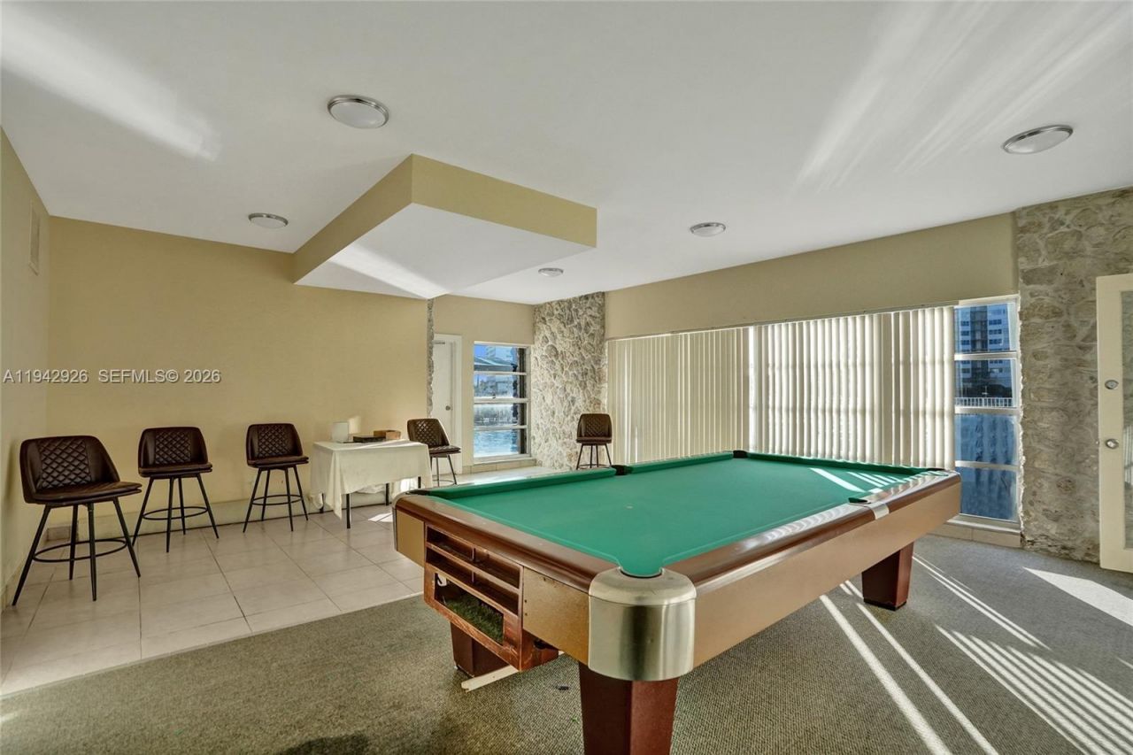 1849 S Ocean Dr, Unit 408, Hallandale Beach, FL 33009 Photo