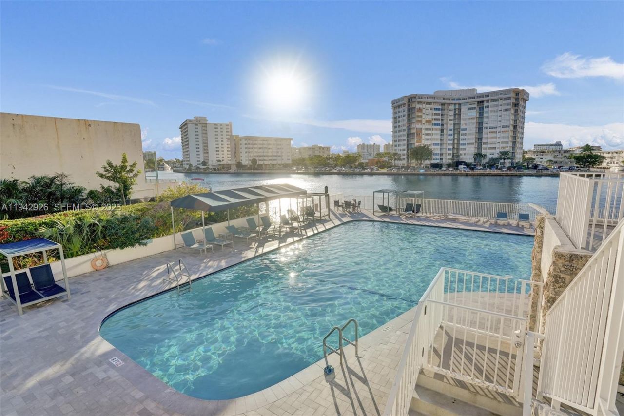 1849 S Ocean Dr, Unit 408, Hallandale Beach, FL 33009 Photo