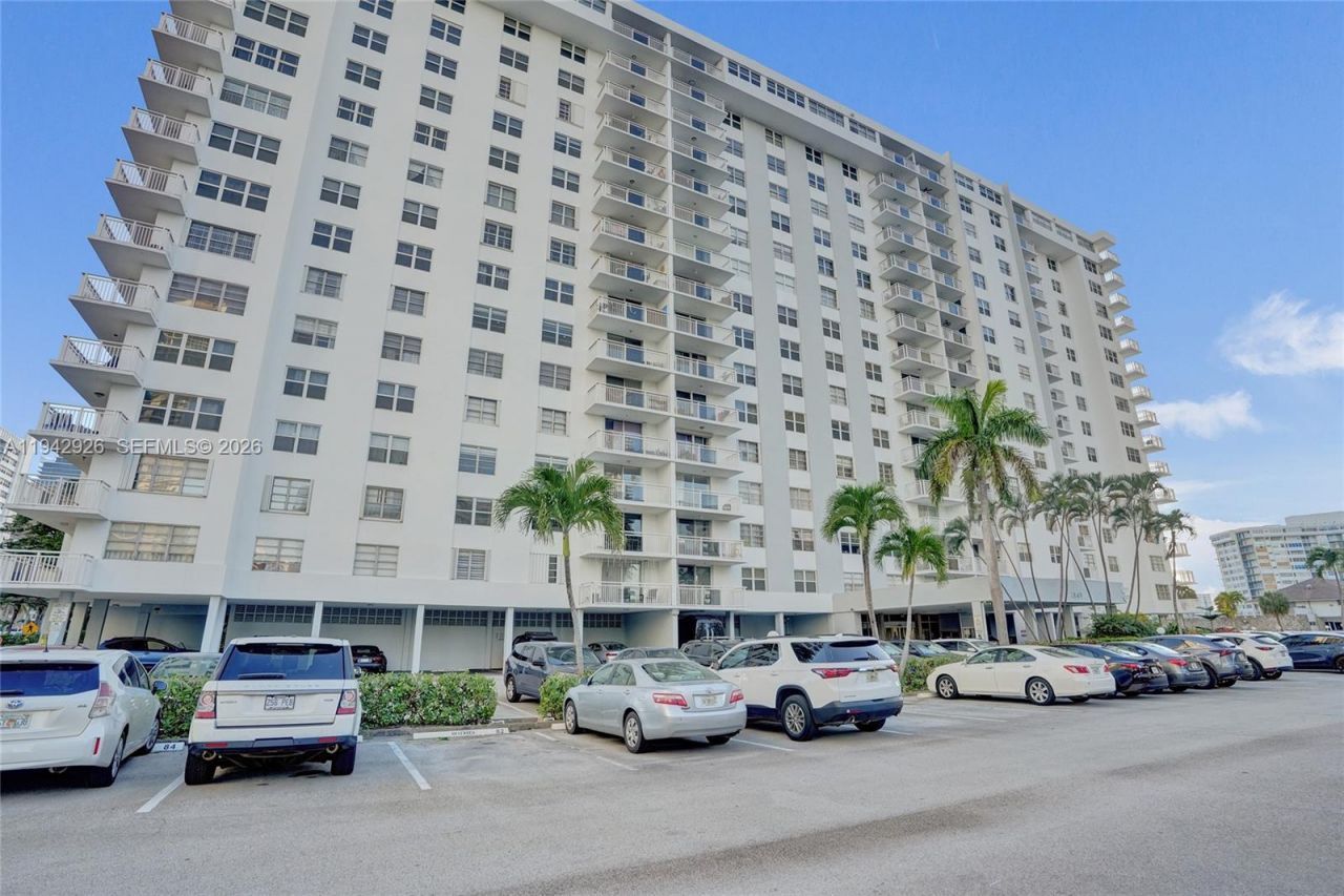 1849 S Ocean Dr, Unit 408, Hallandale Beach, FL 33009 Photo
