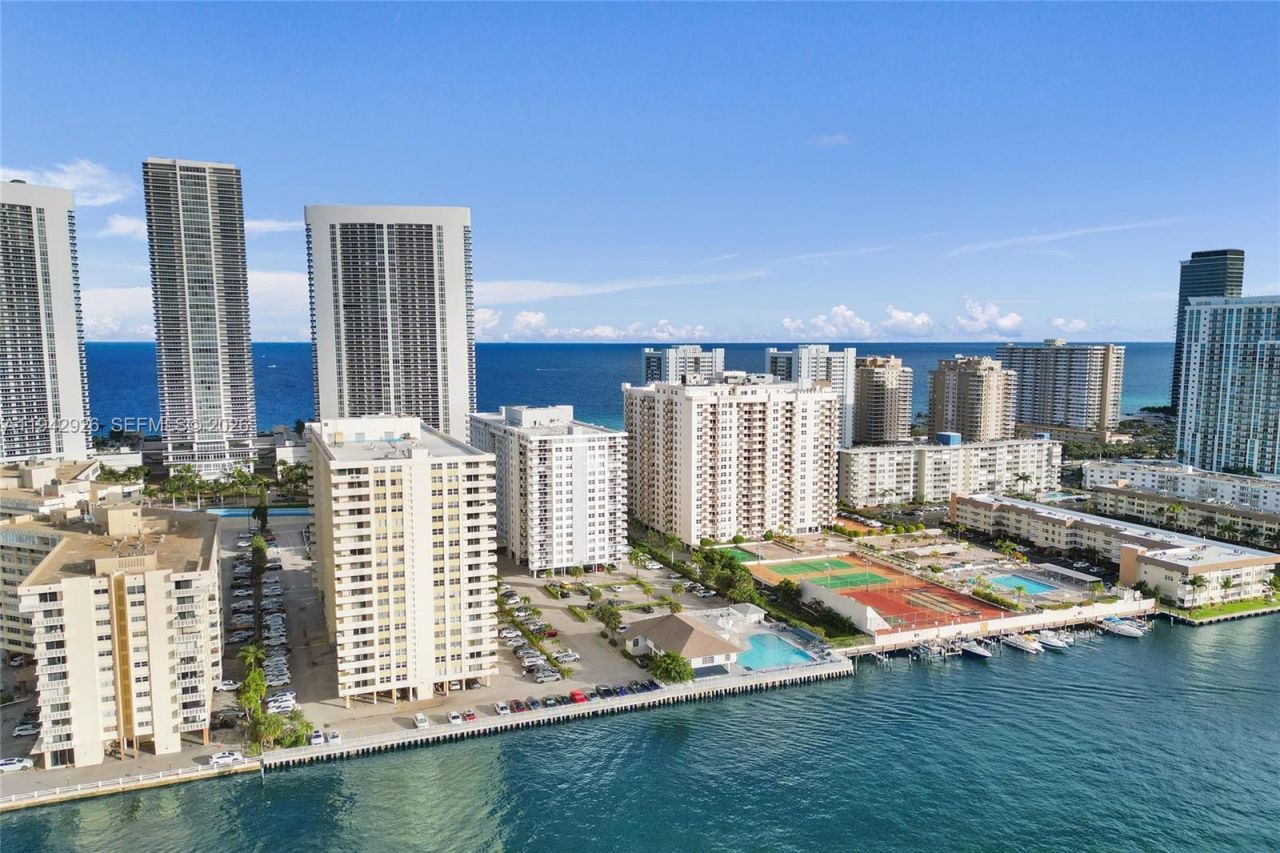 1849 S Ocean Dr, Unit 408, Hallandale Beach, FL 33009 Photo