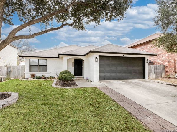 7035 Valmont, San Antonio, TX 78240