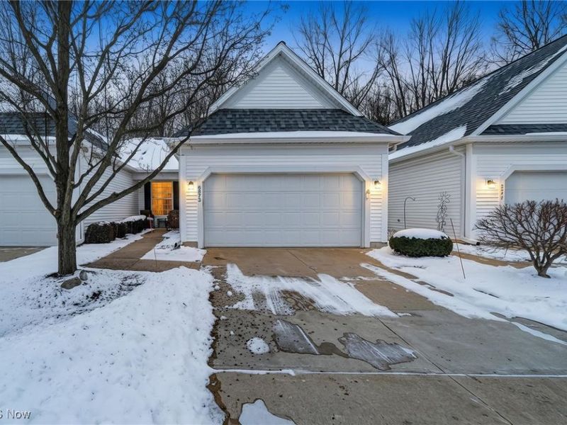 6873 Savannah Drive, North Ridgeville, OH 44039 Photo 1