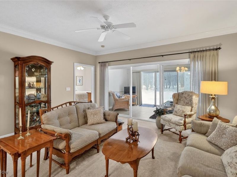 6873 Savannah Drive, North Ridgeville, OH 44039 Photo 6